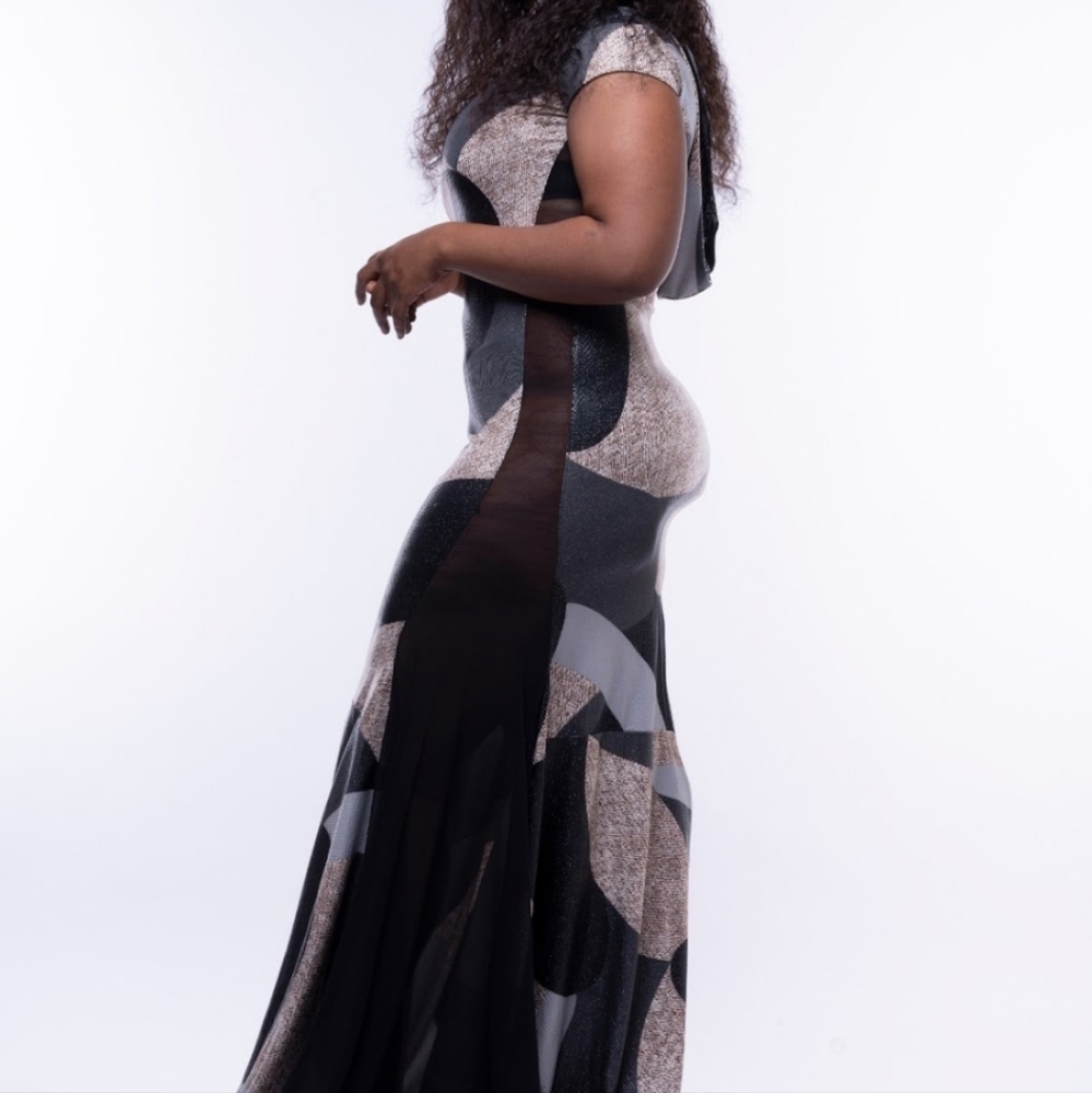 Stylish Black and White Women's Flamingo Dress With Hood. Fits L-XL